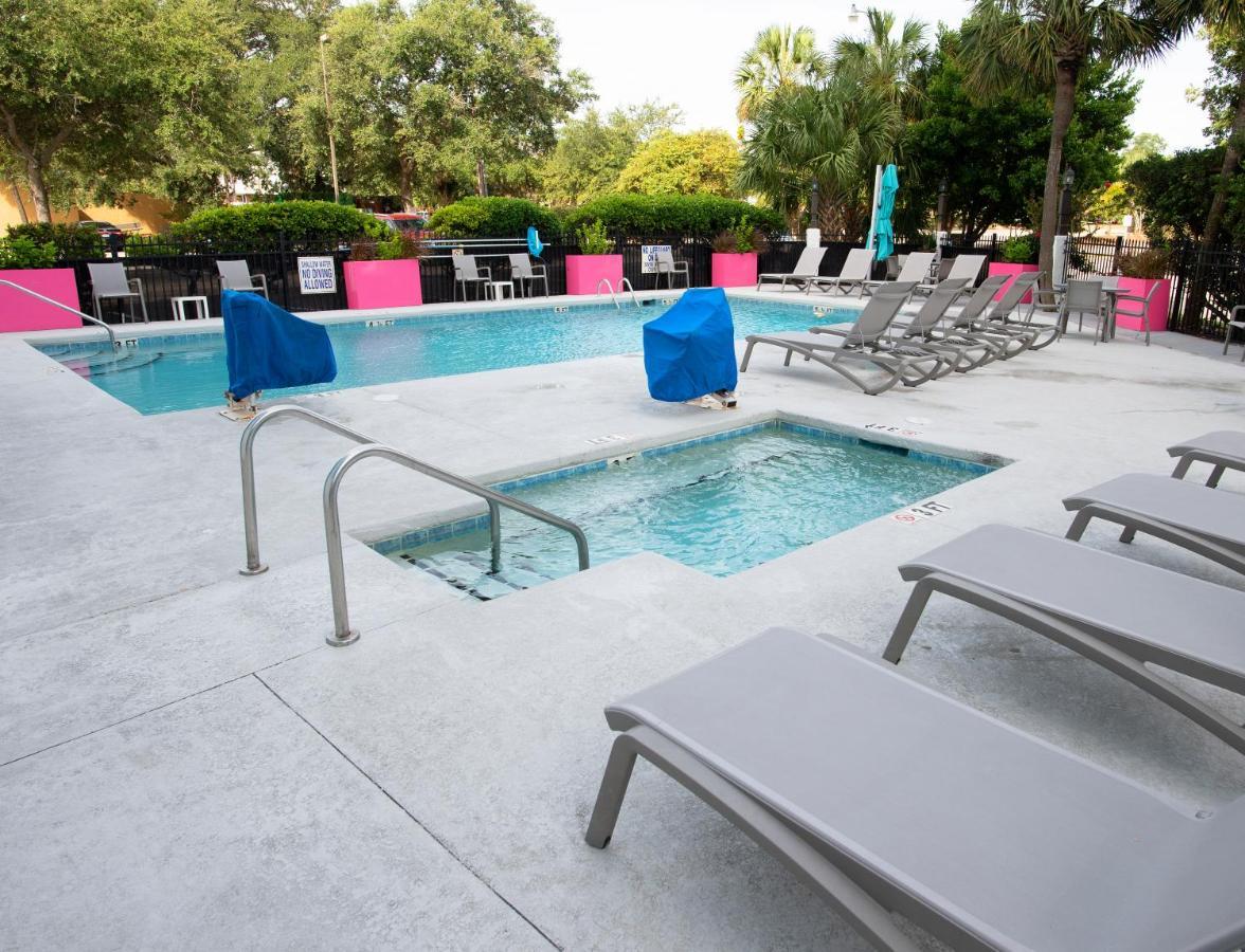 Aqua Beach Inn Myrtle Beach Bagian luar foto