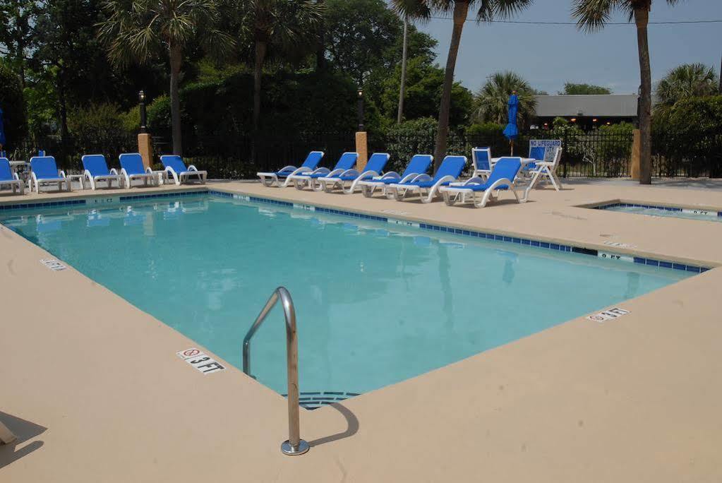 Aqua Beach Inn Myrtle Beach Bagian luar foto