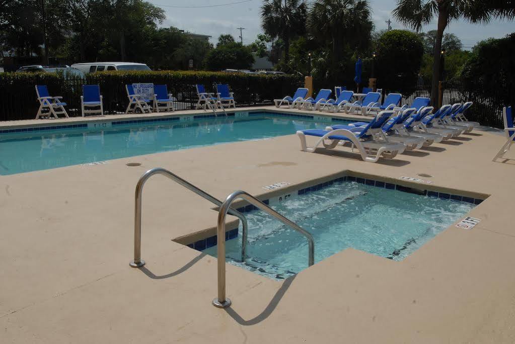 Aqua Beach Inn Myrtle Beach Bagian luar foto